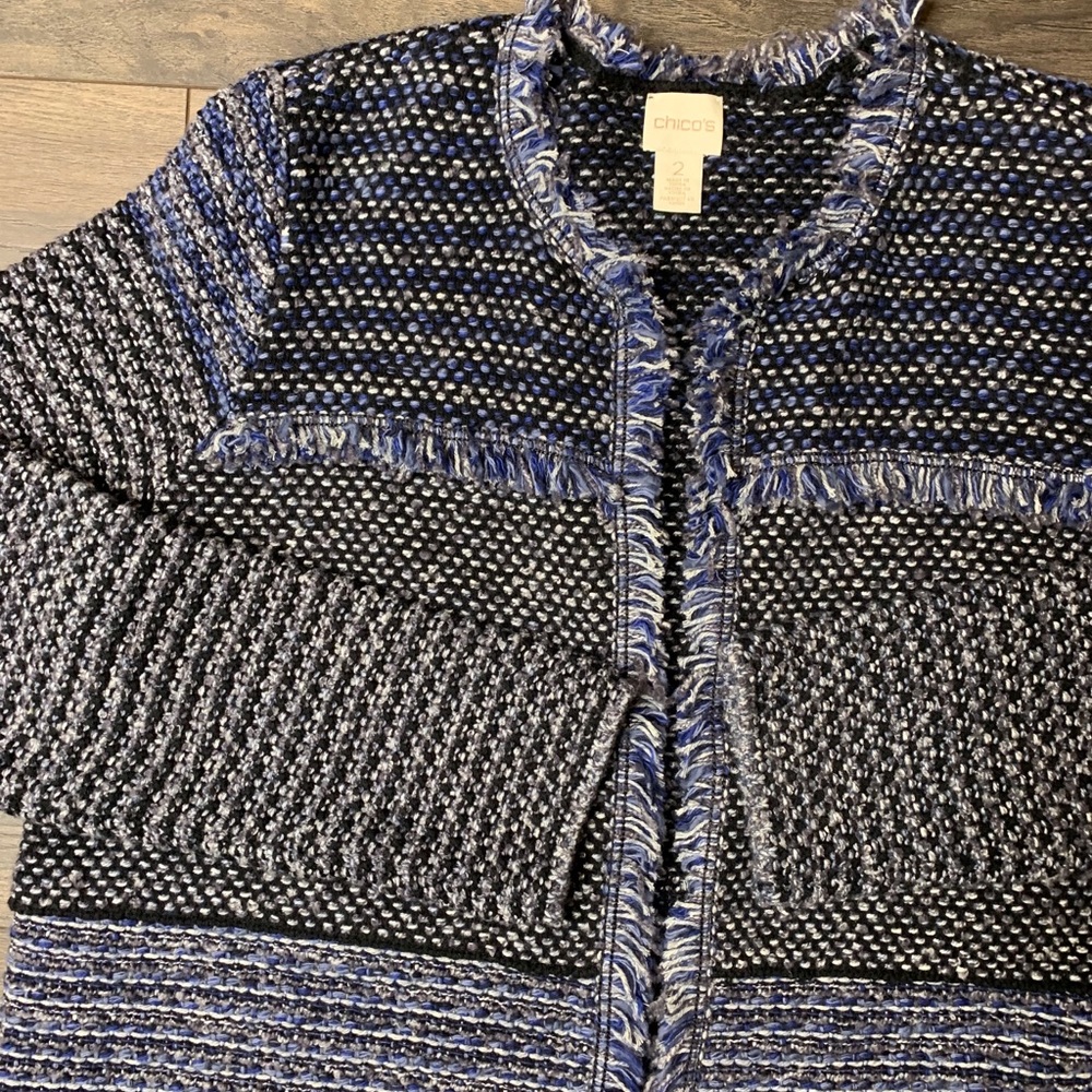 Chicos Womans coat, color blue white black, size 2